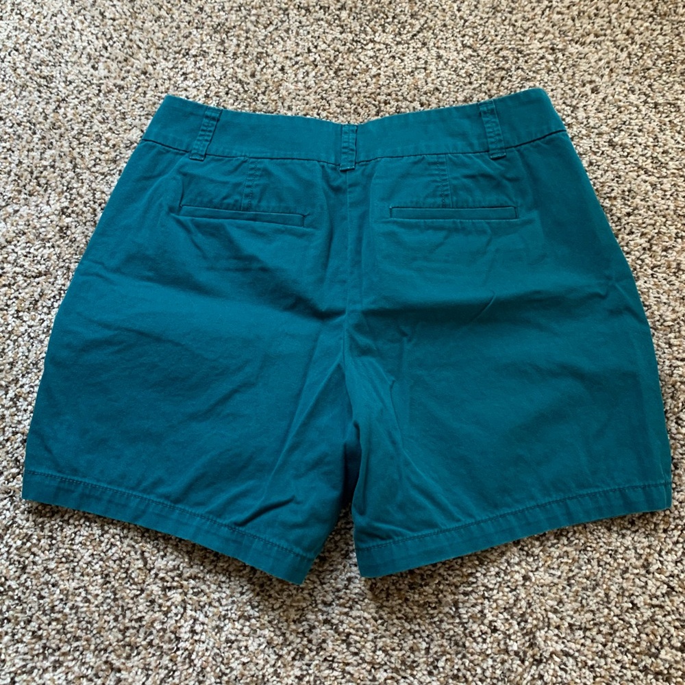LOFT Casual Shorts - Picture 2 of 2